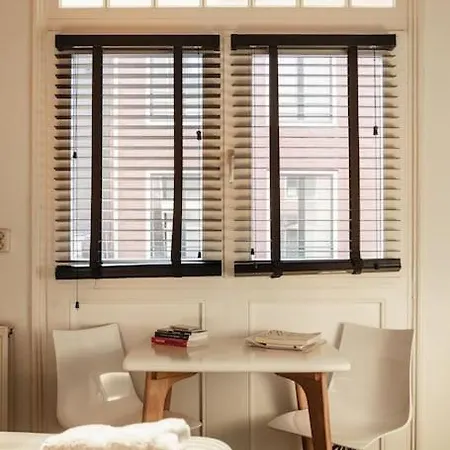 Lägenhet New! Private Authentic In Centre!