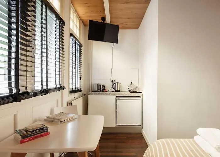 New! Private Authentic In Centre!